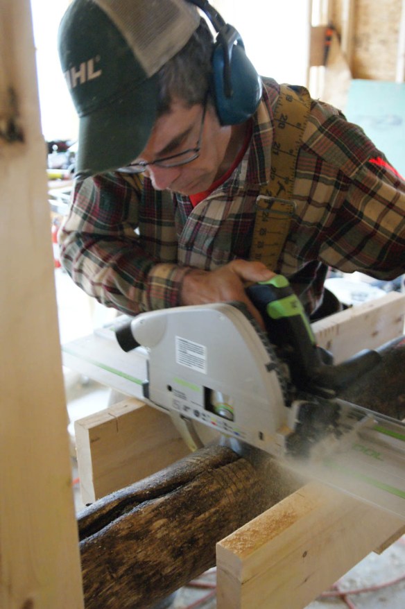 Kerfing the post to create the tenon