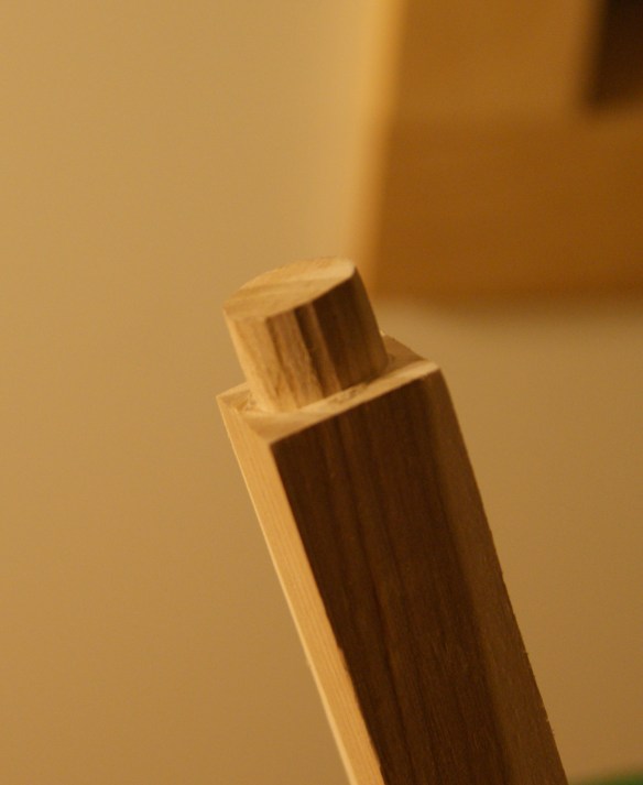 How to put a round tenon on a square baluster